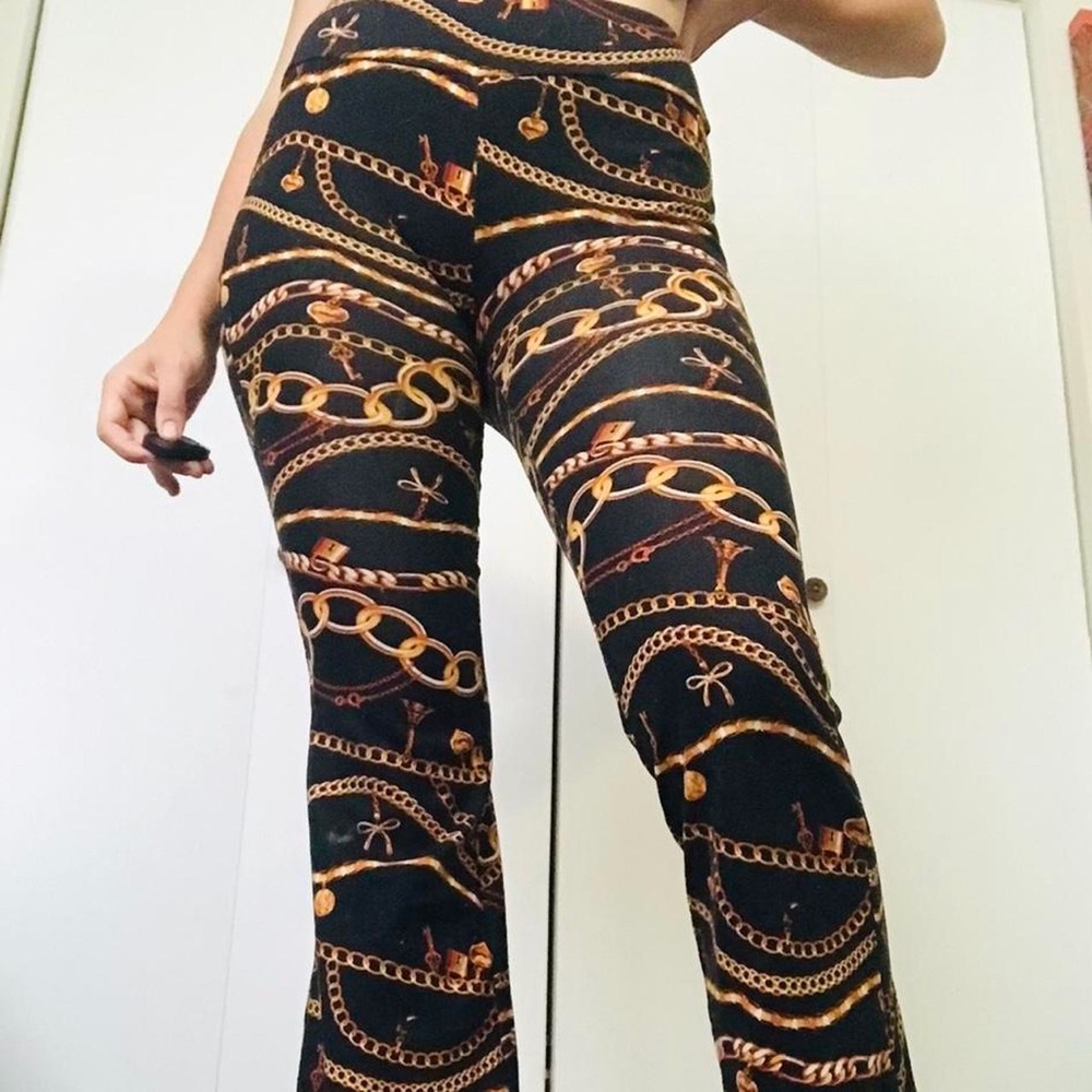 No Boundaries form fitting pants